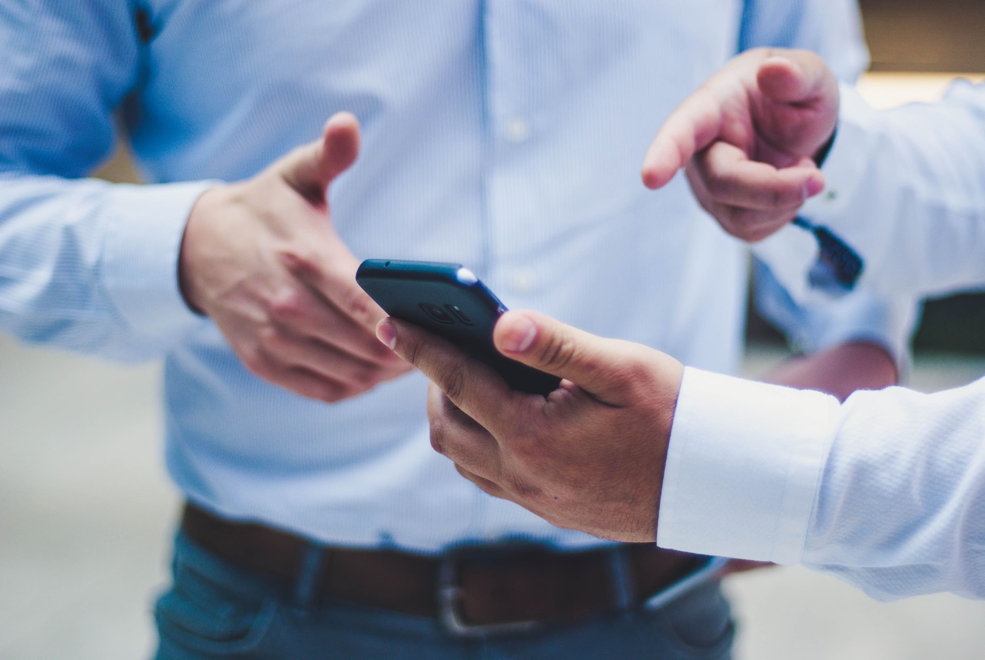 Business support software for non-desk workers raises 3 billion yen