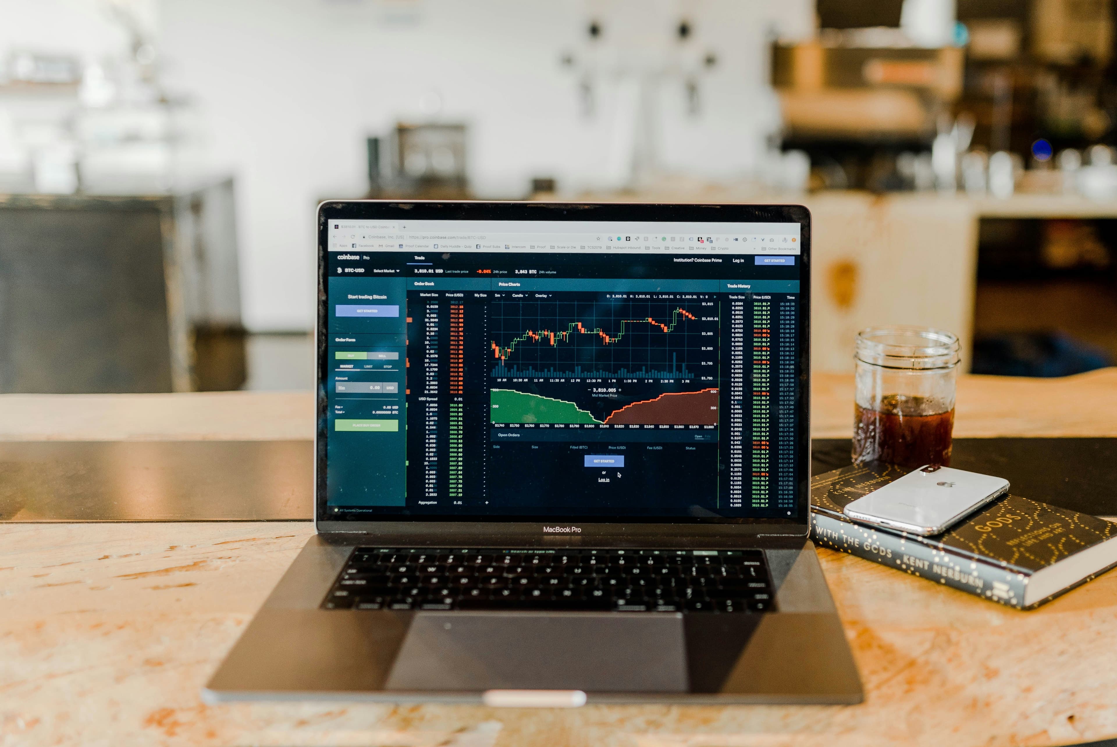 Mizuho launches AI-controlled startup fund