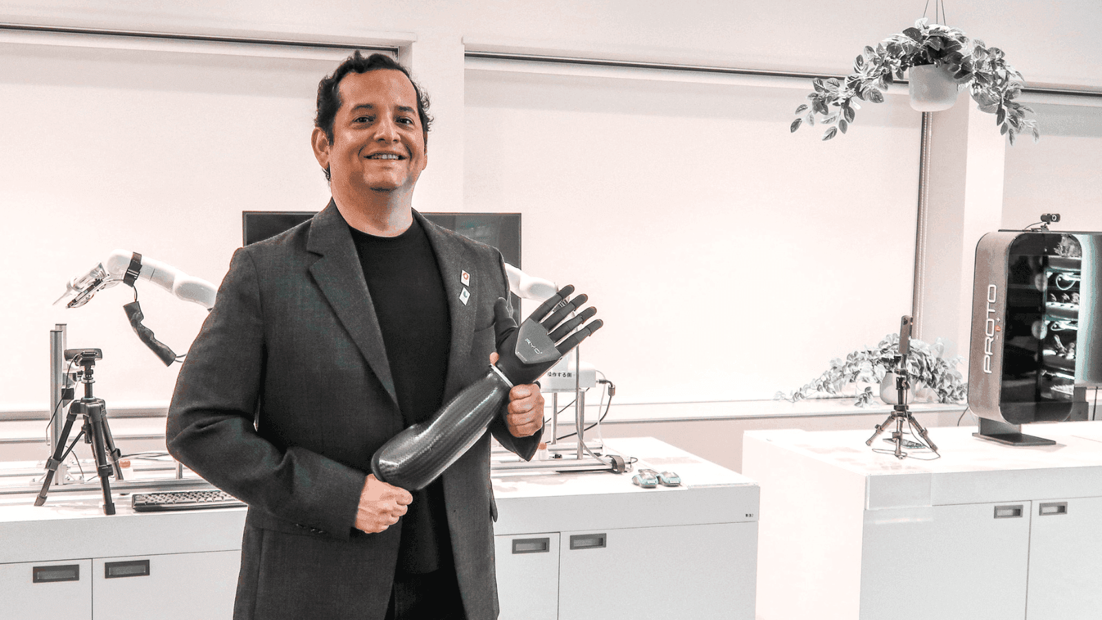 Interview with Alvaro Rios of Kawatek: building the future of bionics in Japan